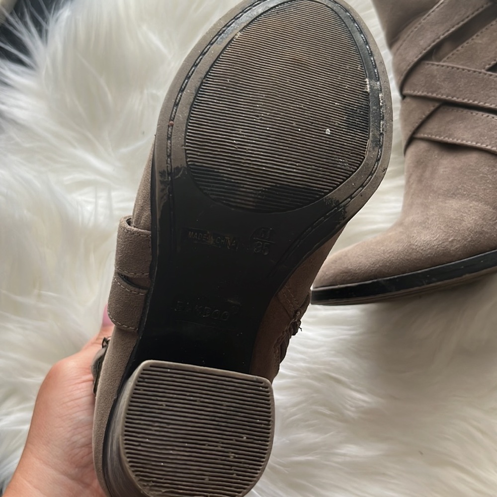 Bamboo Brand Booties - Picture 3 of 3